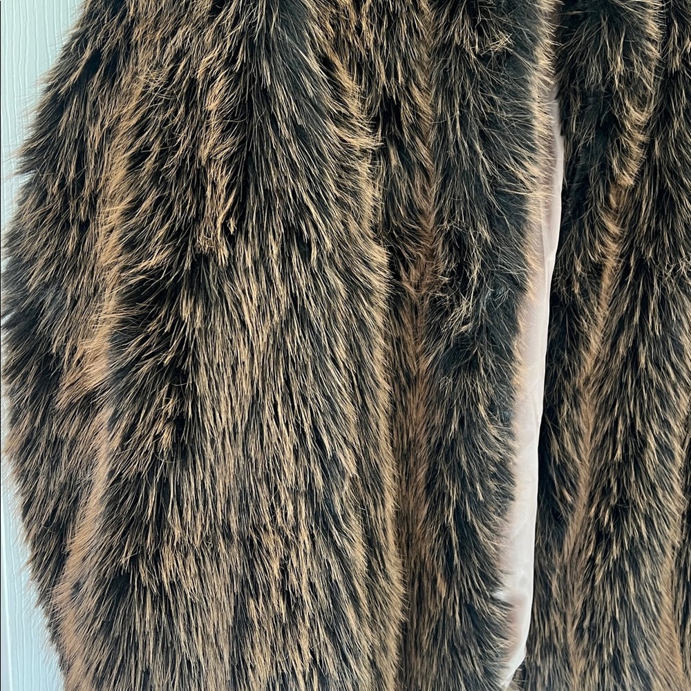 H&M Divided fluffy faux fur brown coat jacket M - Picture 6 of 10